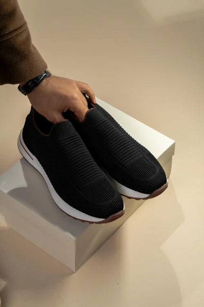 Men’s Lightweight Knit Sneakers