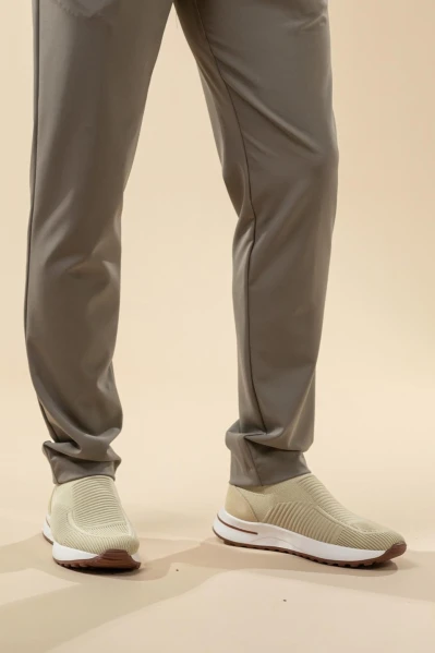 Men’s Lightweight Knit Sneakers