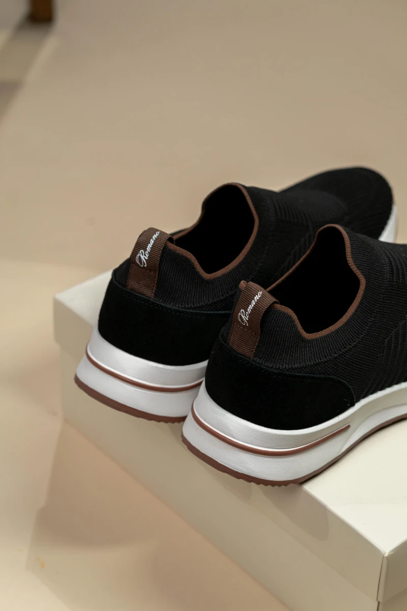 Men’s Lightweight Knit Sneakers
