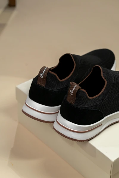 Men’s Lightweight Knit Sneakers