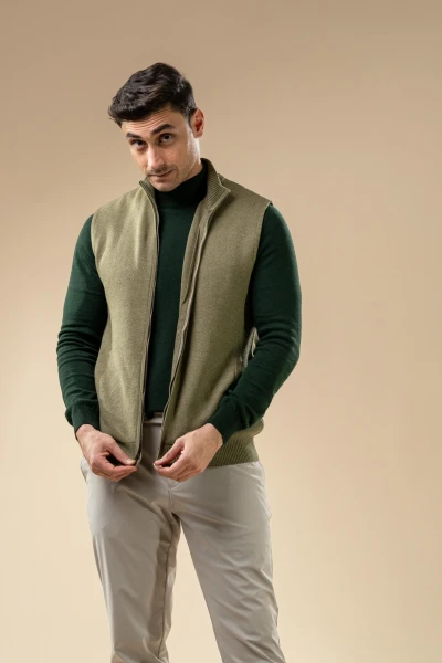Men’s Knit Zip-Up Sleeveless Vest