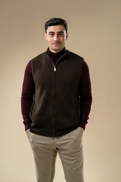 Men’s Knit Zip-Up Sleeveless Vest